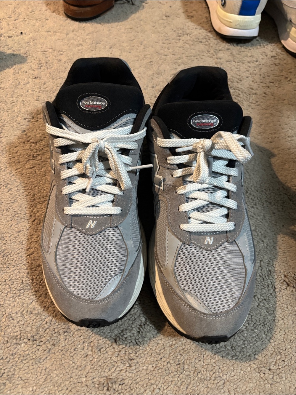 New Balance Men's Gray and Black Athletic Sneakers